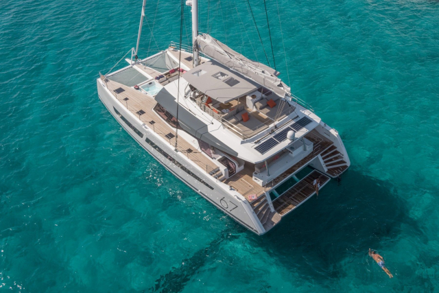 Catamarán Fountaine Pajot 