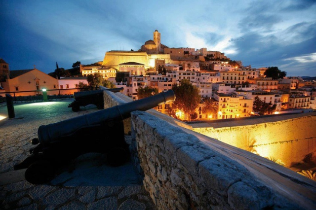 Planes nocturnos en Ibiza