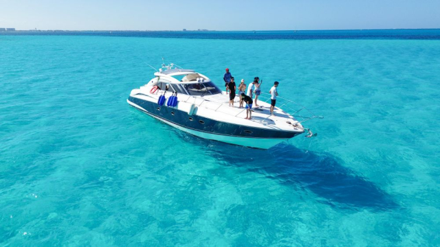 Navegar en Cancún: la mejor forma de descubrir el Caribe mexicano