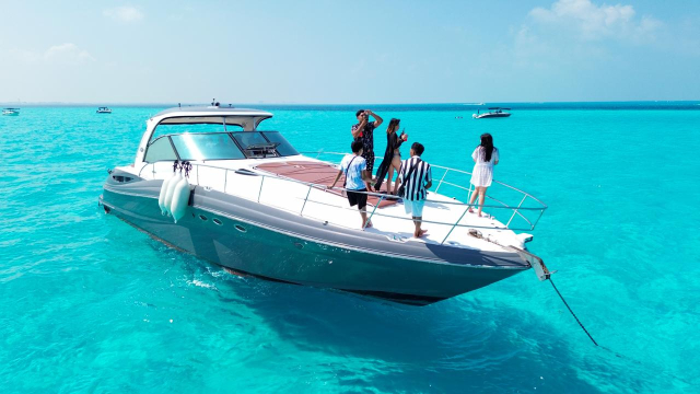¿Vale la pena alquilar un yate en Cancún?