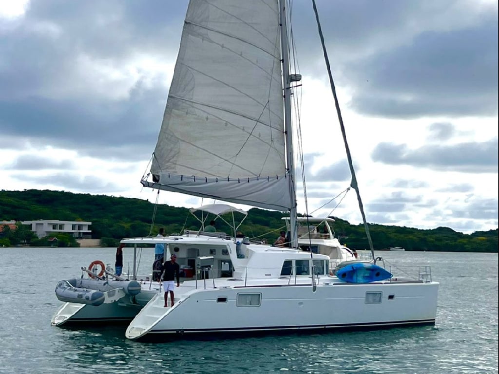 Catamarán Millennium Cartagena