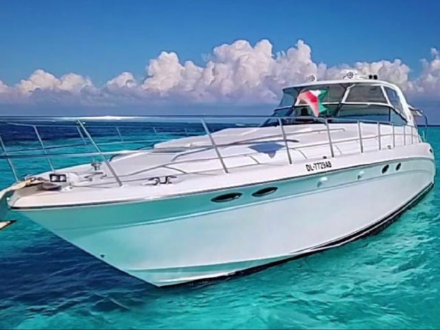 Triton Yacht - Cancun