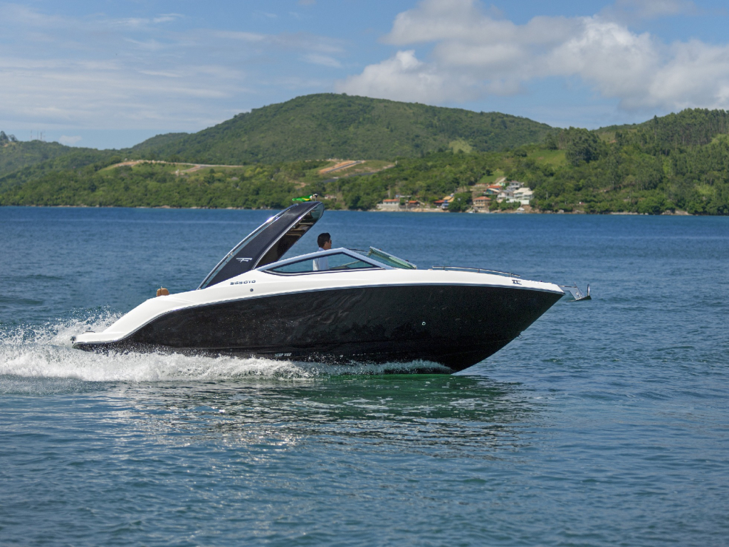 izlqmpnkbvocwfhyrusd