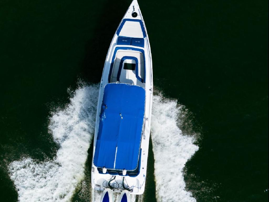 Venta de lancha deportiva 34 pies