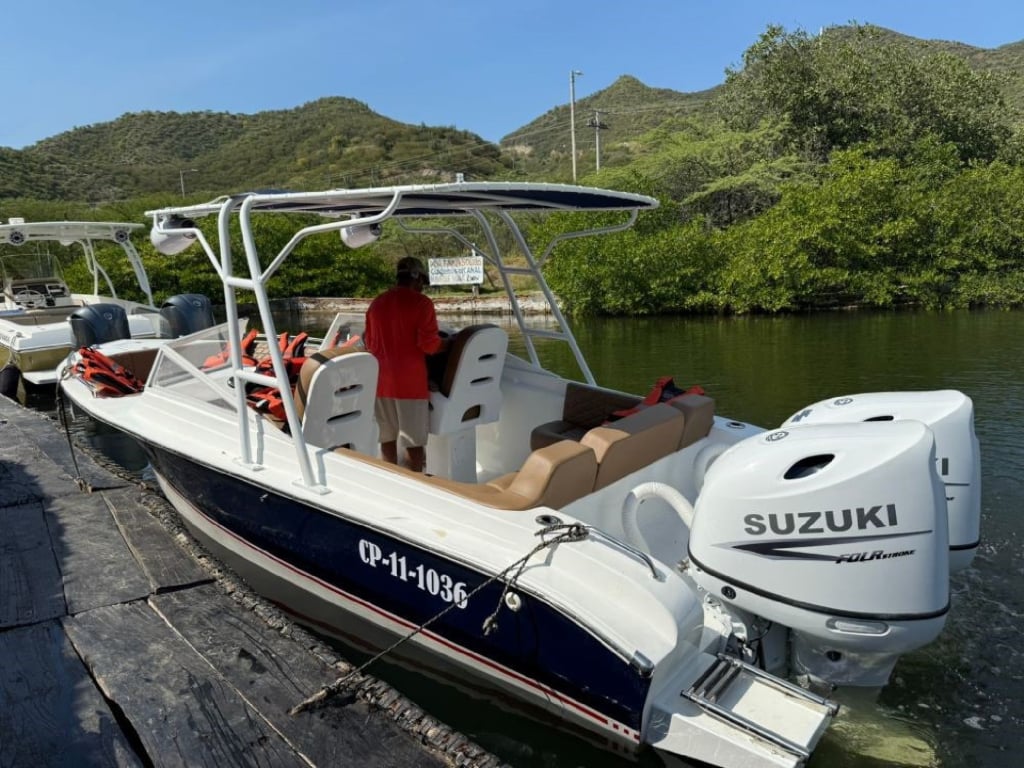 Alquiler Lancha  Judadi en Santa Marta