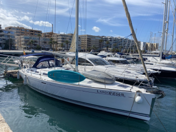 Velero Avalon III -Dufour 455