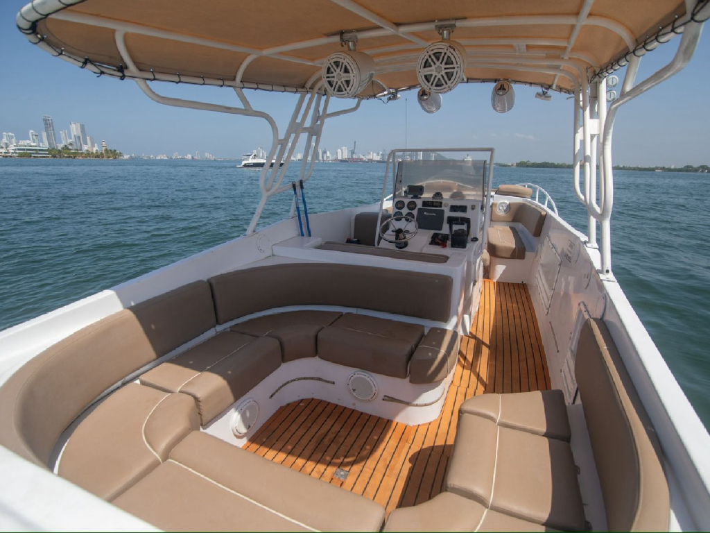 Lancha deportiva en  venta para 16 personas