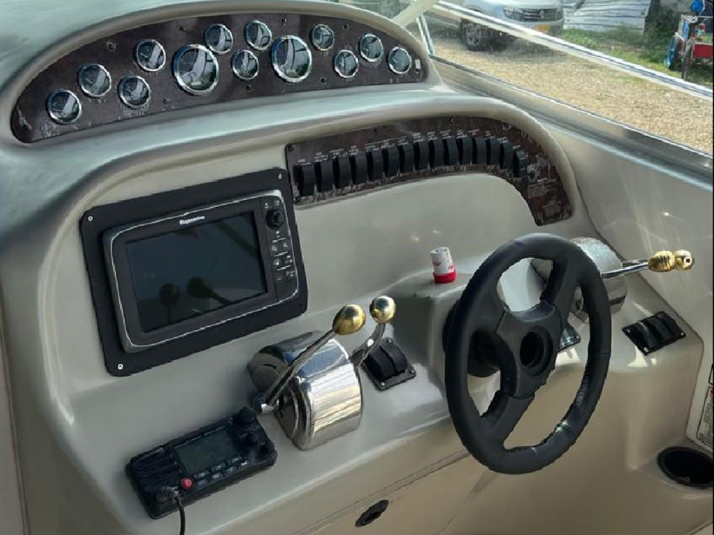 venta de yate para 10 personas en Colombia