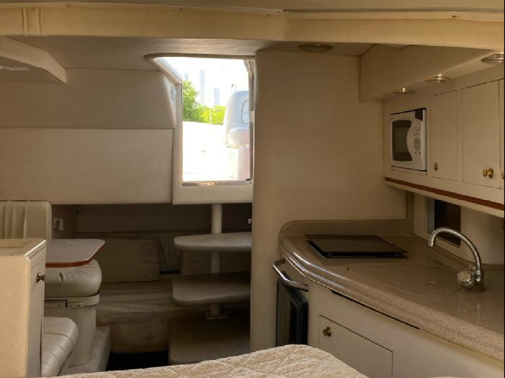 venta de yate para 10 personas en Colombia