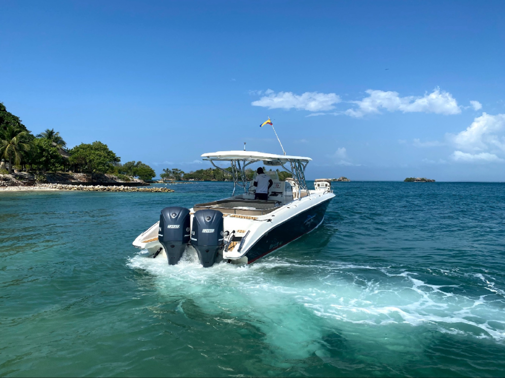 En venta lancha arcoiris  VII en Cartagena para 23 pasajeros