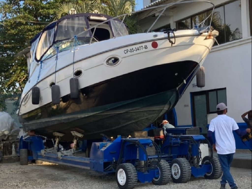 Compra de yate para 15 personas