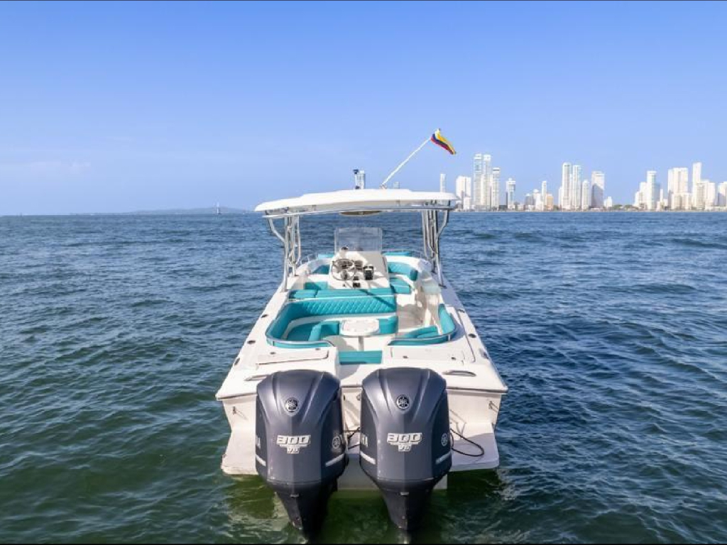 compra lancha para 18 pasajeros en Cartagena