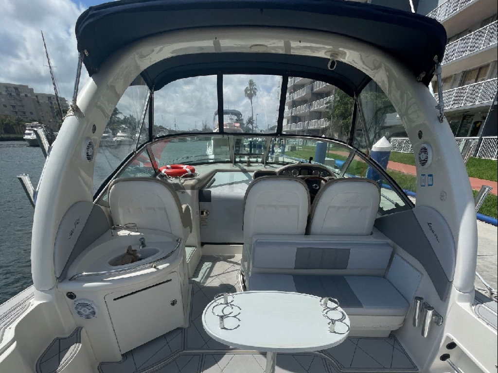 Alquiler de yate en Miami para 13 personas