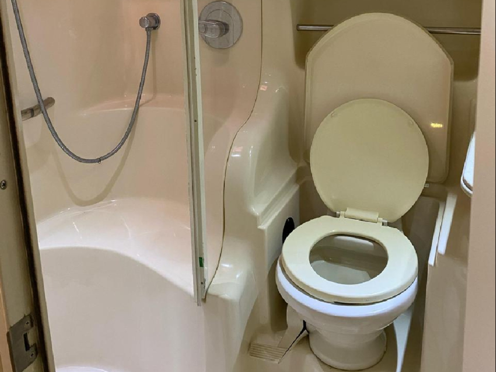 Alquiler de yate para 13 personas en Cartagena