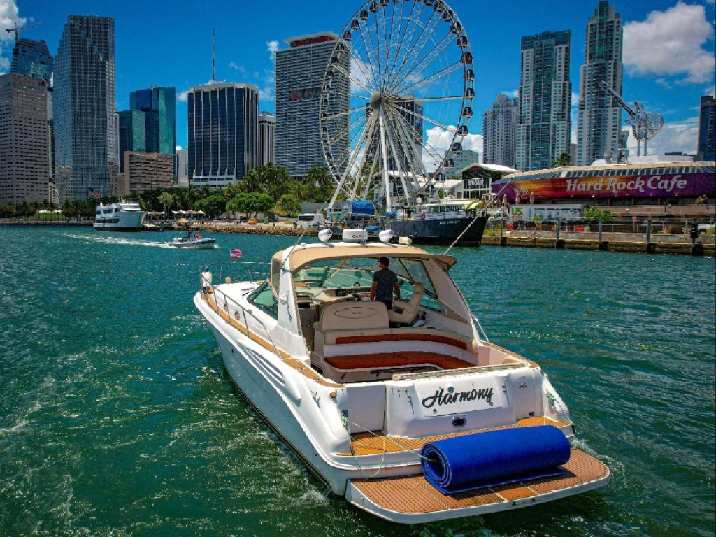 Alquiler de yate para 13 personas en Miami