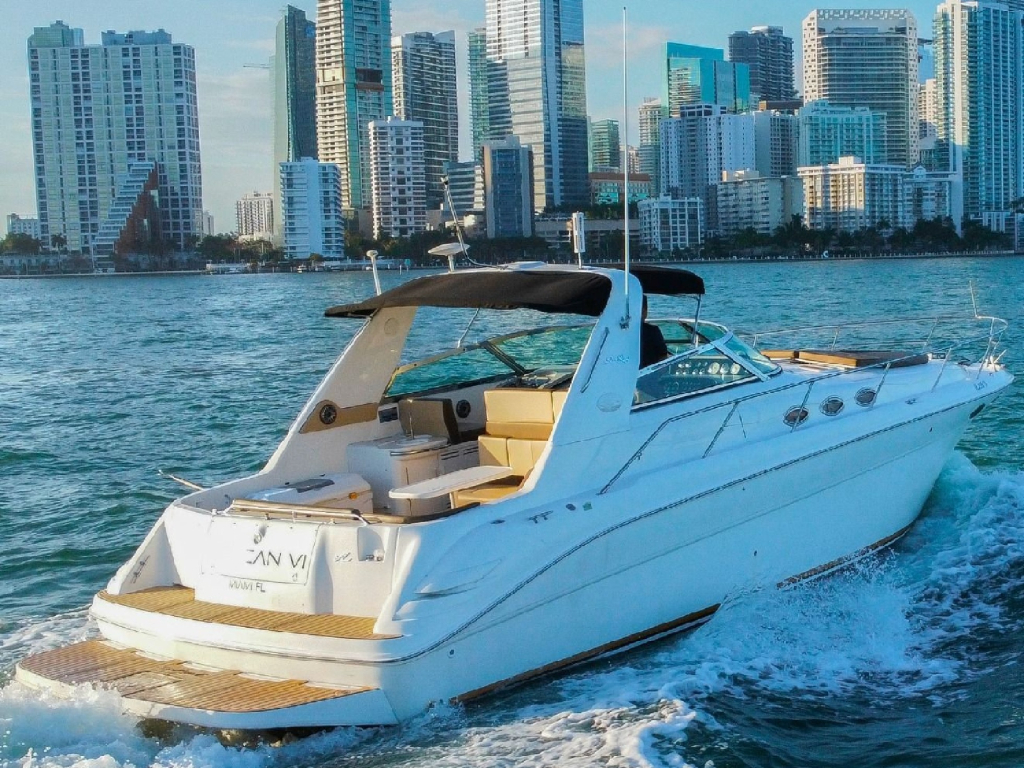 Alquiler de yate Sea Ray 40 para 12 personas en Miami