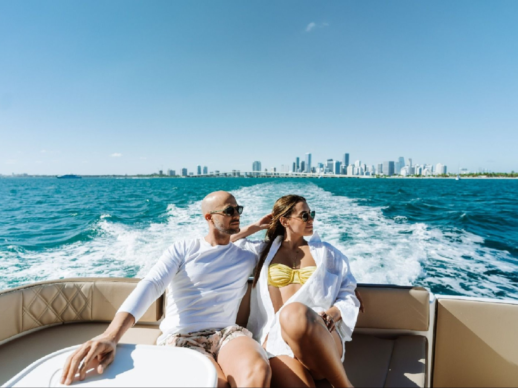 Alquiler de yate Sea Ray 40 para 12 personas en Miami