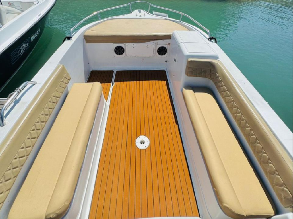 Alquiler lancha para 15 personas en Cartagena