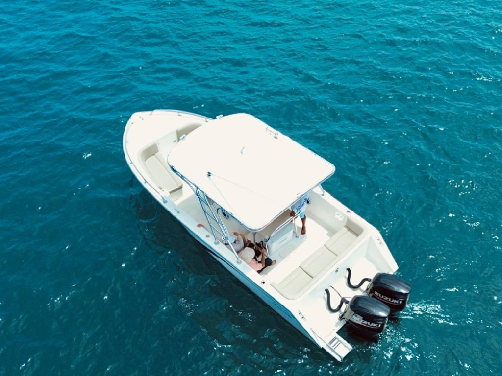 alquiler lancha para 13 personas en santa marta