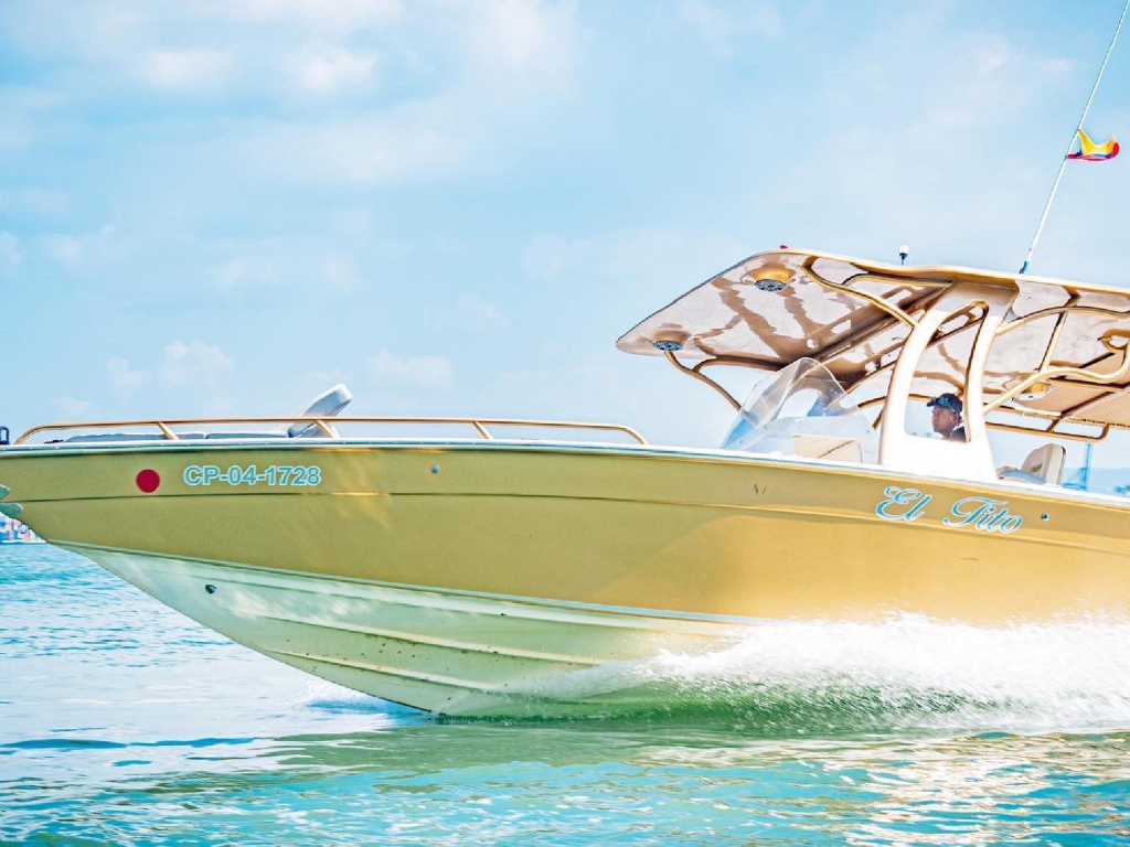 Alquiler lancha para 14 personas en Cartagena