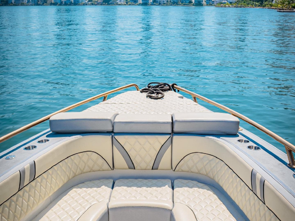 Alquiler lancha para 14 personas en Cartagena