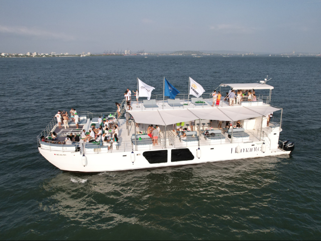 Atardecer en catamaran en Cartagena