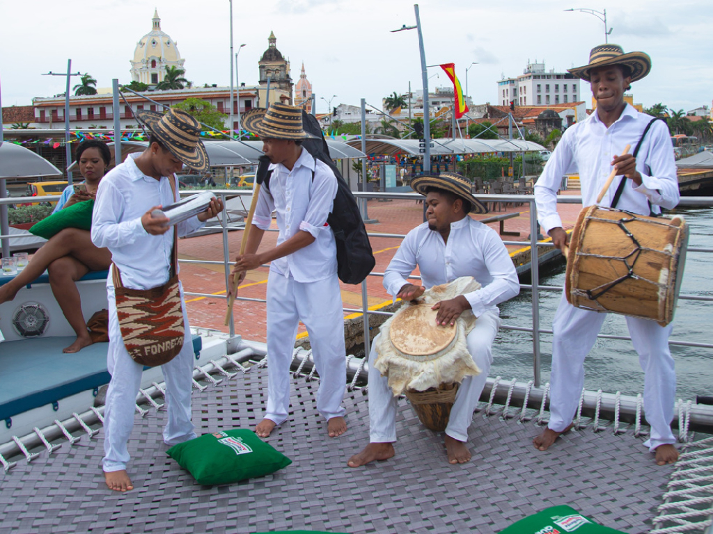 Atardecer en catamaran en Cartagena