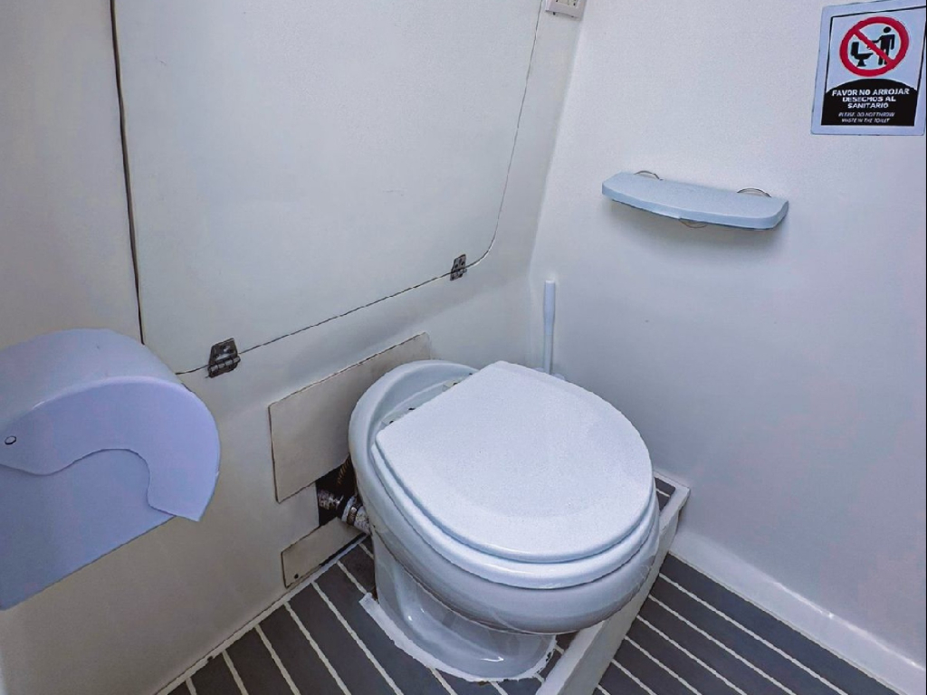 ALQUILER lancha en santa marta para 16 personas