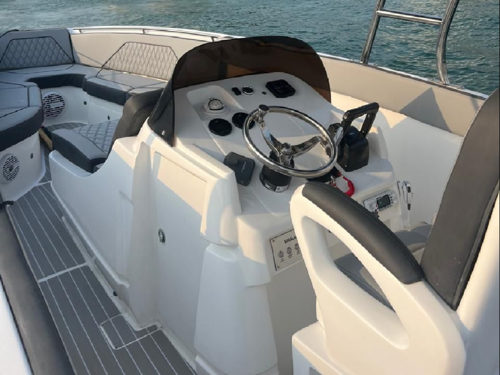 alquiler lancha para 10 personas en Cartagena