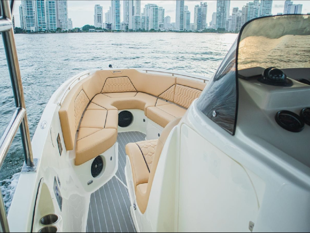 ALQUILER LANCHA PARA 10 PERSONAS EN CARTAGENA