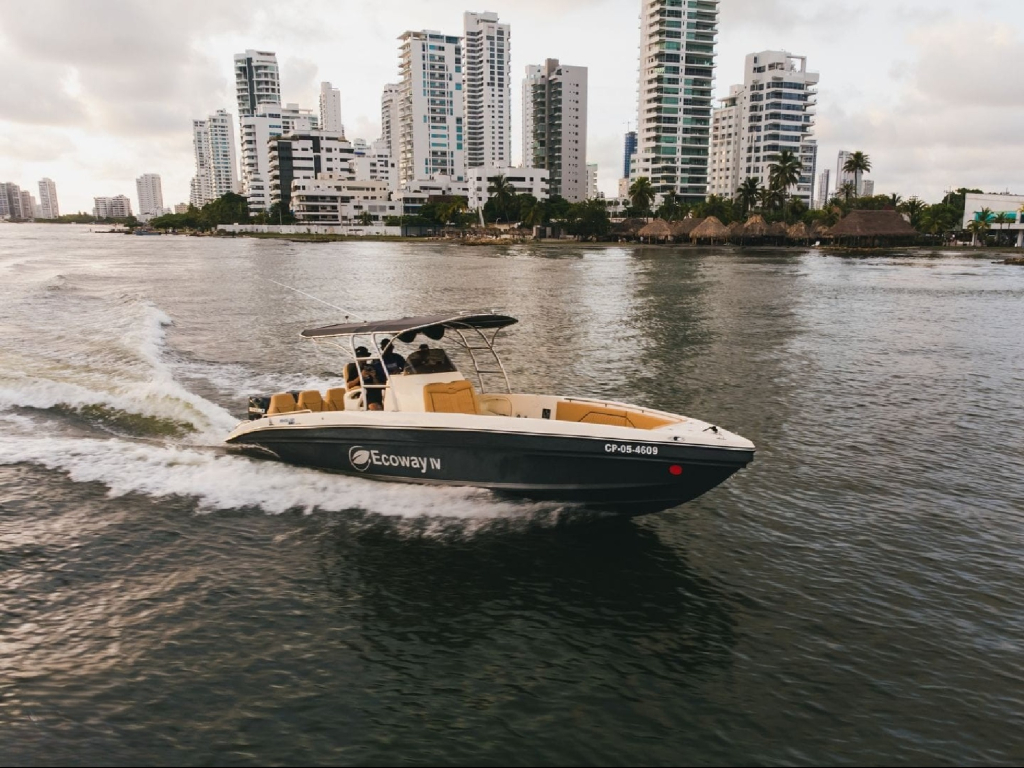 ALQUILER LANCHA PARA 10 PERSONAS EN CARTAGENA