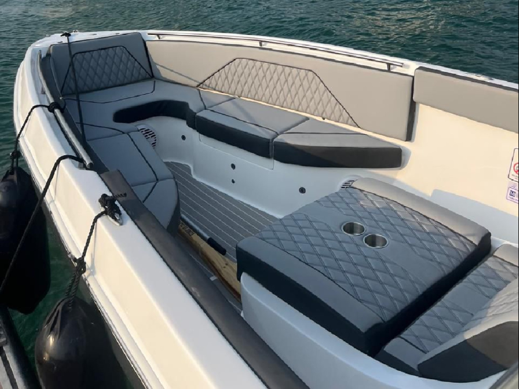 alquiler lancha para 10 personas en Cartagena