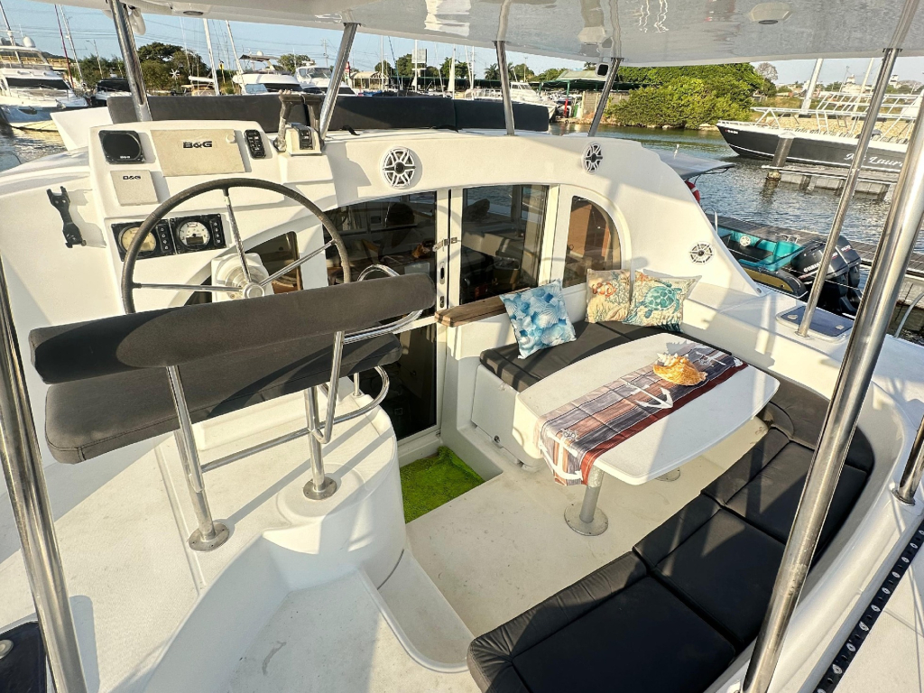 Alquiler de catamaran para 15 personas en Cartagena