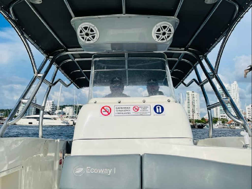 alquiler lancha para 18 personas en cartagena