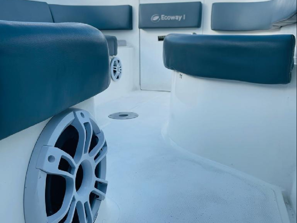 alquiler lancha para 18 personas en cartagena