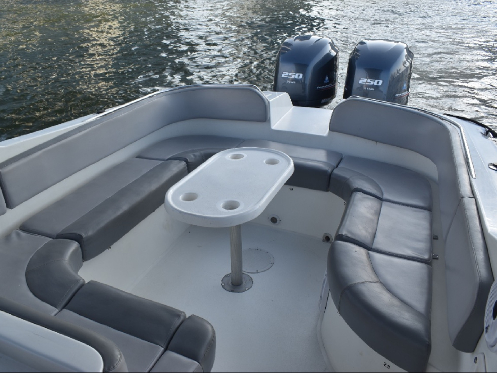 Alquiler lancha para 20 personas en Cartagena