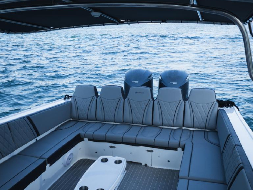 alquiler lancha para 30 personas en Cartagena