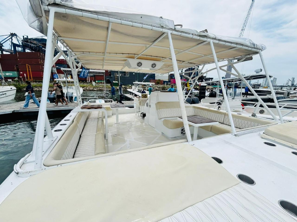 alquiler catamaran para 20 personas en cartagena