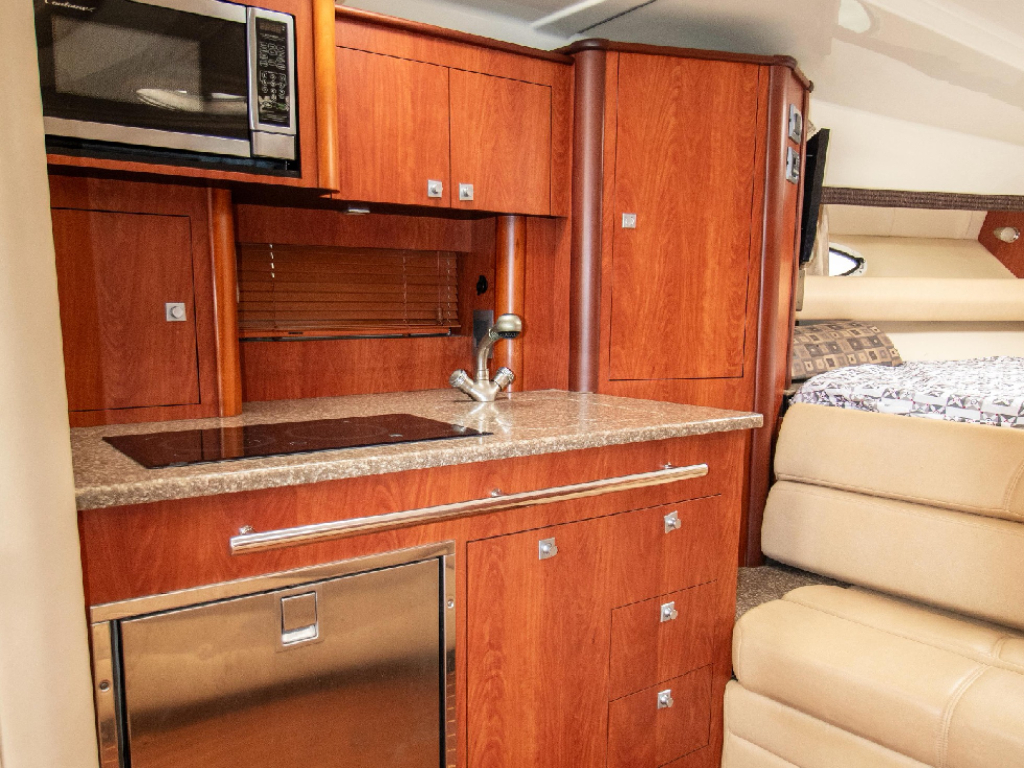 Alquiler  mini yate para 10 personas en Cartagena