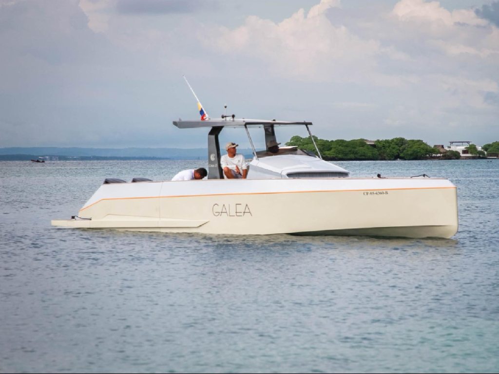 Alquiler lancha de lujo Galea para 12 personas  en Cartagena