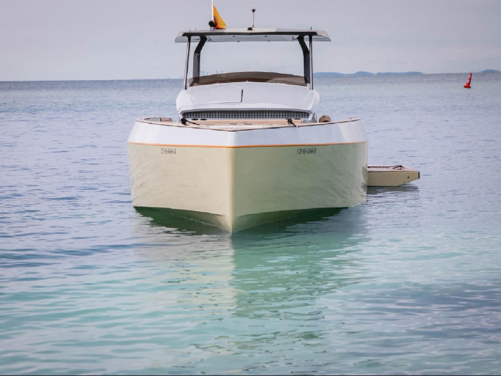 Alquiler lancha de lujo Galea para 12 personas  en Cartagena