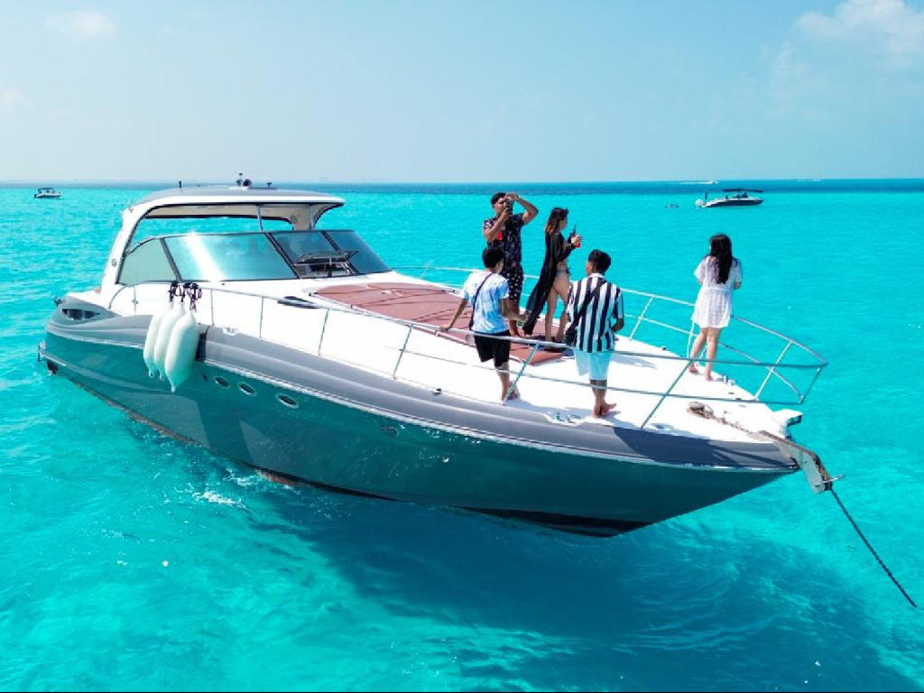 ALQUILER YATE PARA 25 Personas en cancun