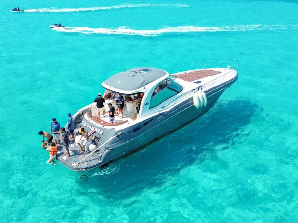 ALQUILER YATE PARA 25 Personas en cancun