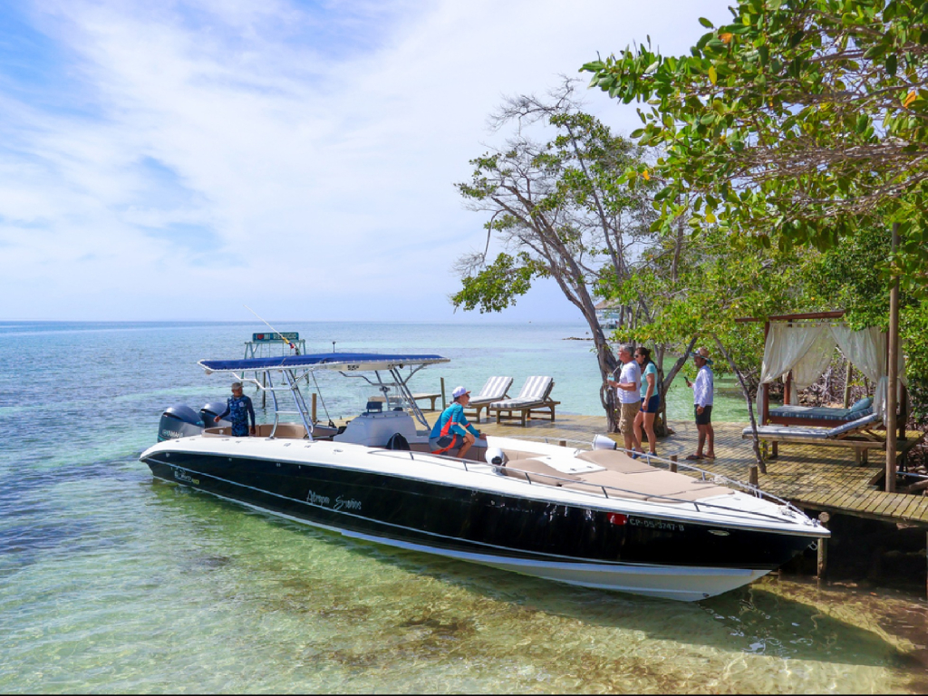 alquiler de lancha para 20 personas en tolu