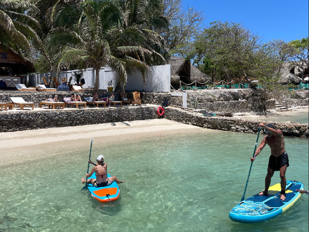 pasadia capri beach club en islas del rosario