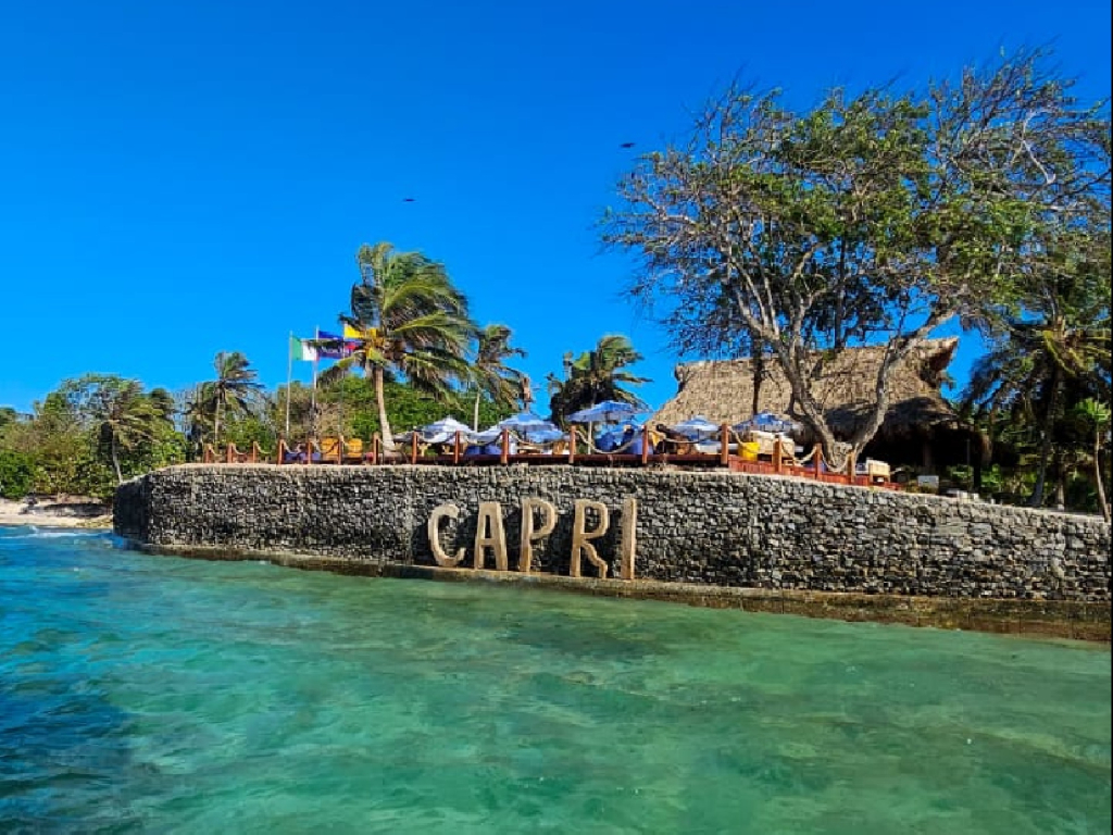pasadia capri beach club en islas del rosario