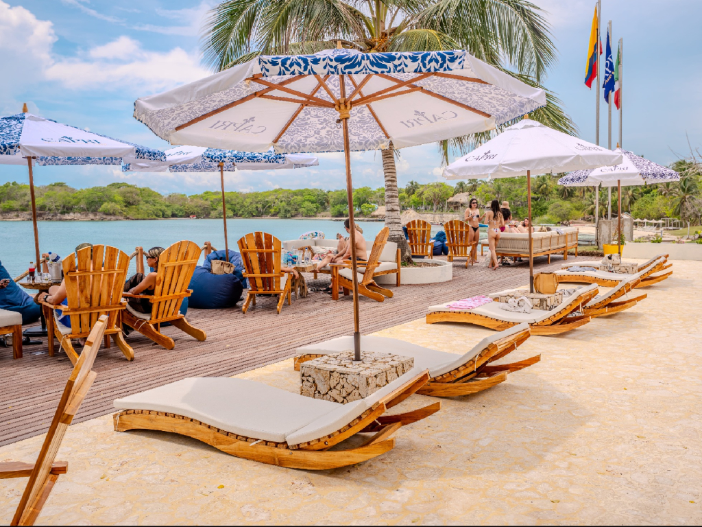 Pasadía en Capri Beach Club