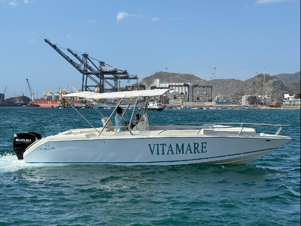 alquiler de lancha para 15 personas en santa marta