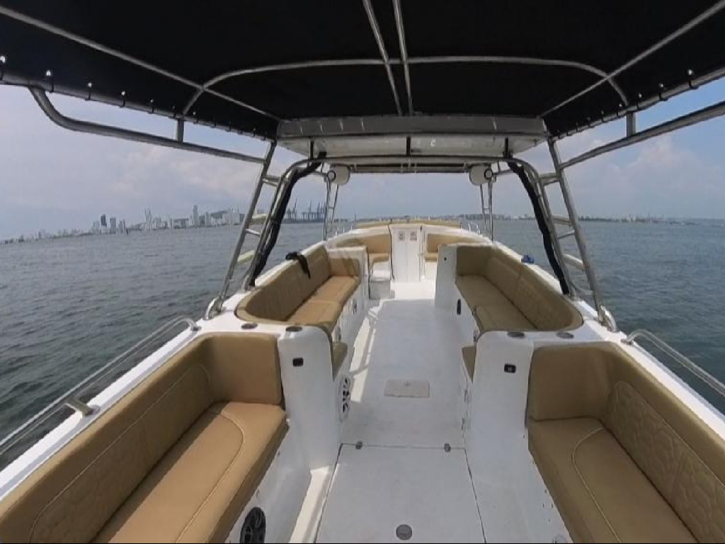 Alquiler lancha para 30 personas en Cartagena