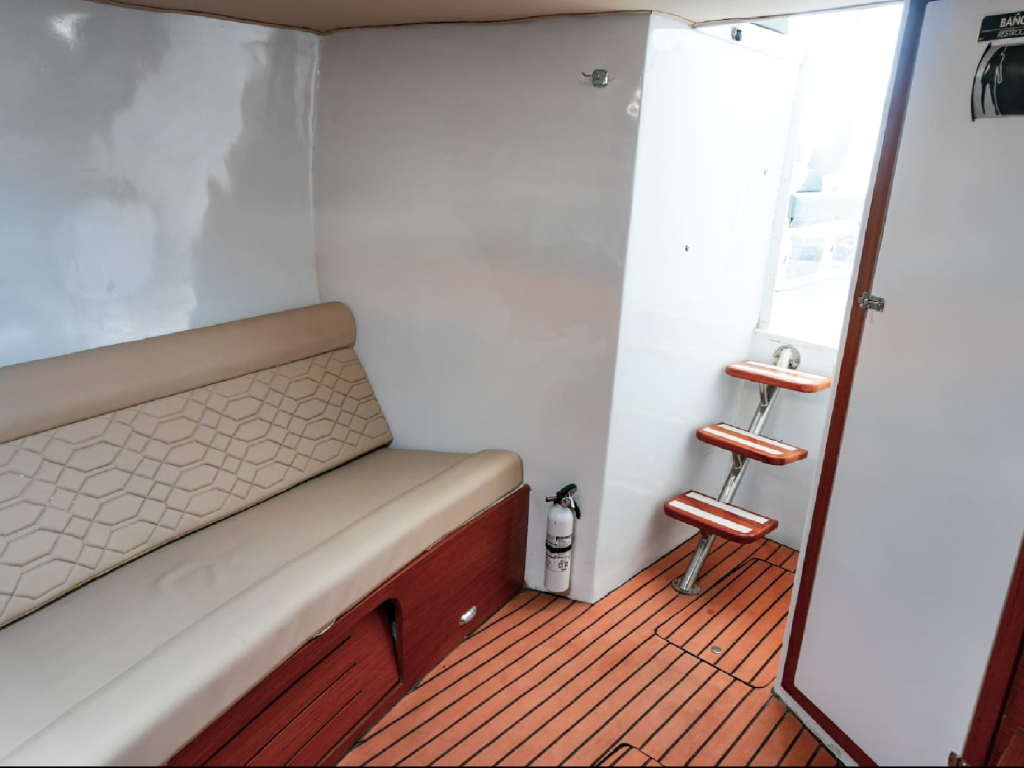 Alquiler yate para 15 personas en Cartagena